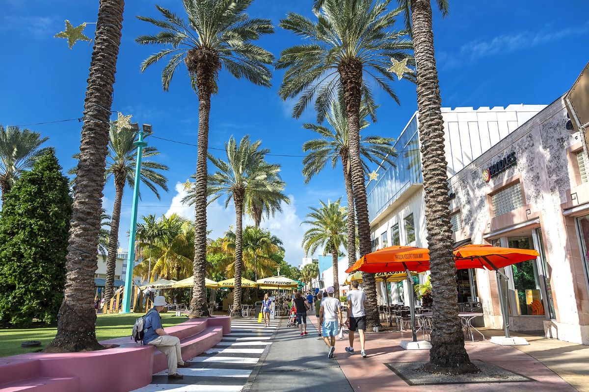 How-Far-Is-Motel-Blu-From-The-Fall-Shopping-Center-Miami how-far-is-motel-blu-from-the-fall-shopping-center-miami