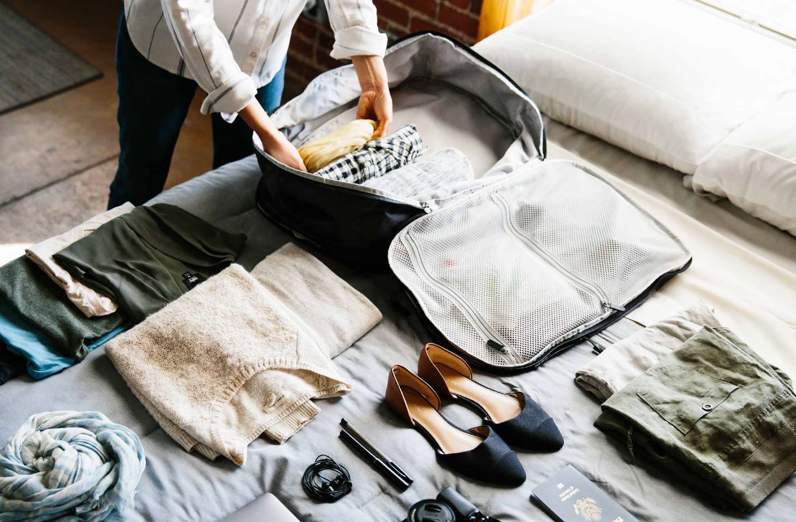 How-Many-Clothes-Should-You-Take-On-A-19-Day-Trip how-many-clothes-should-you-take-on-a-19-day-trip