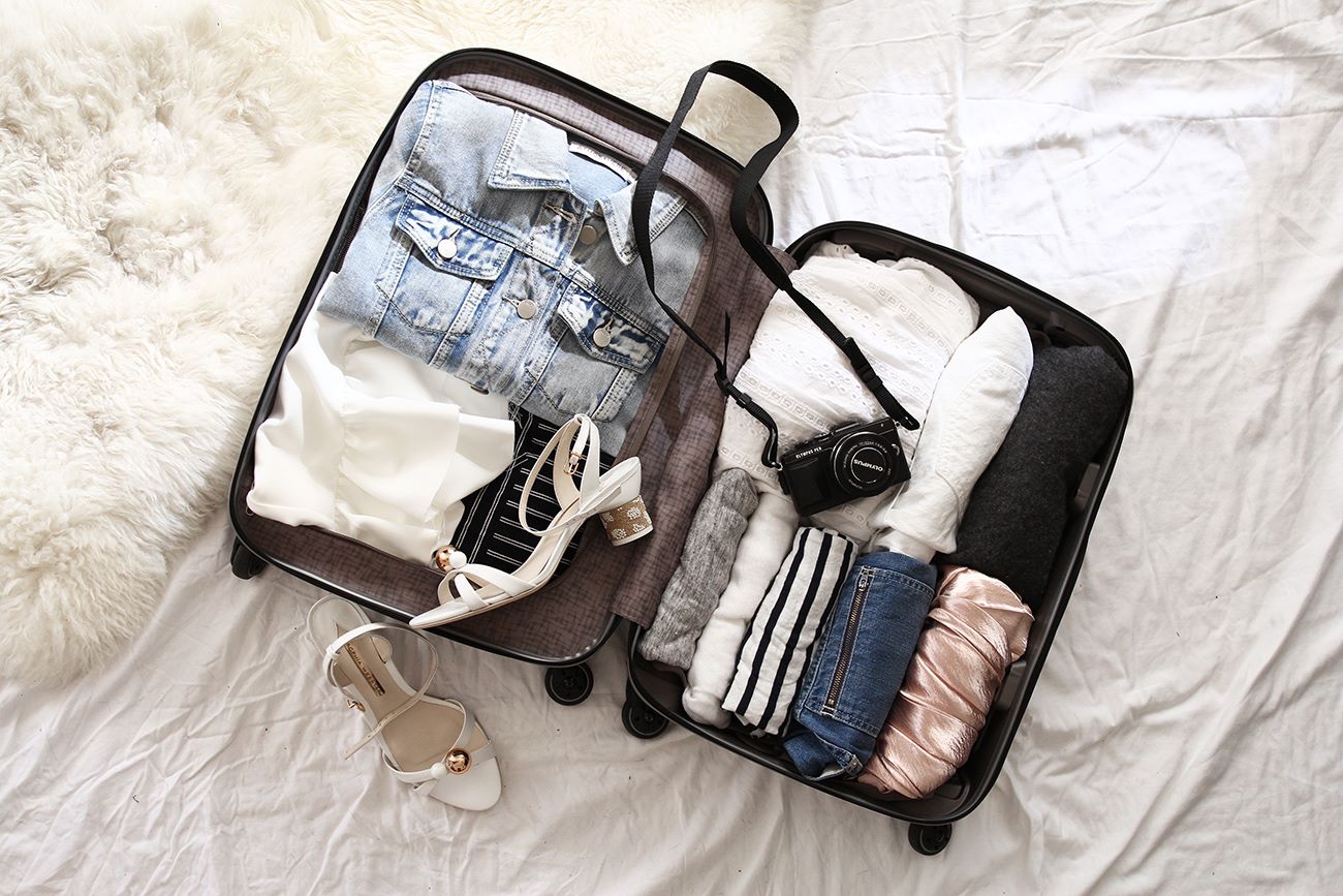 How Much Clothes to Pack for a 10-Day Trip | TouristSecrets