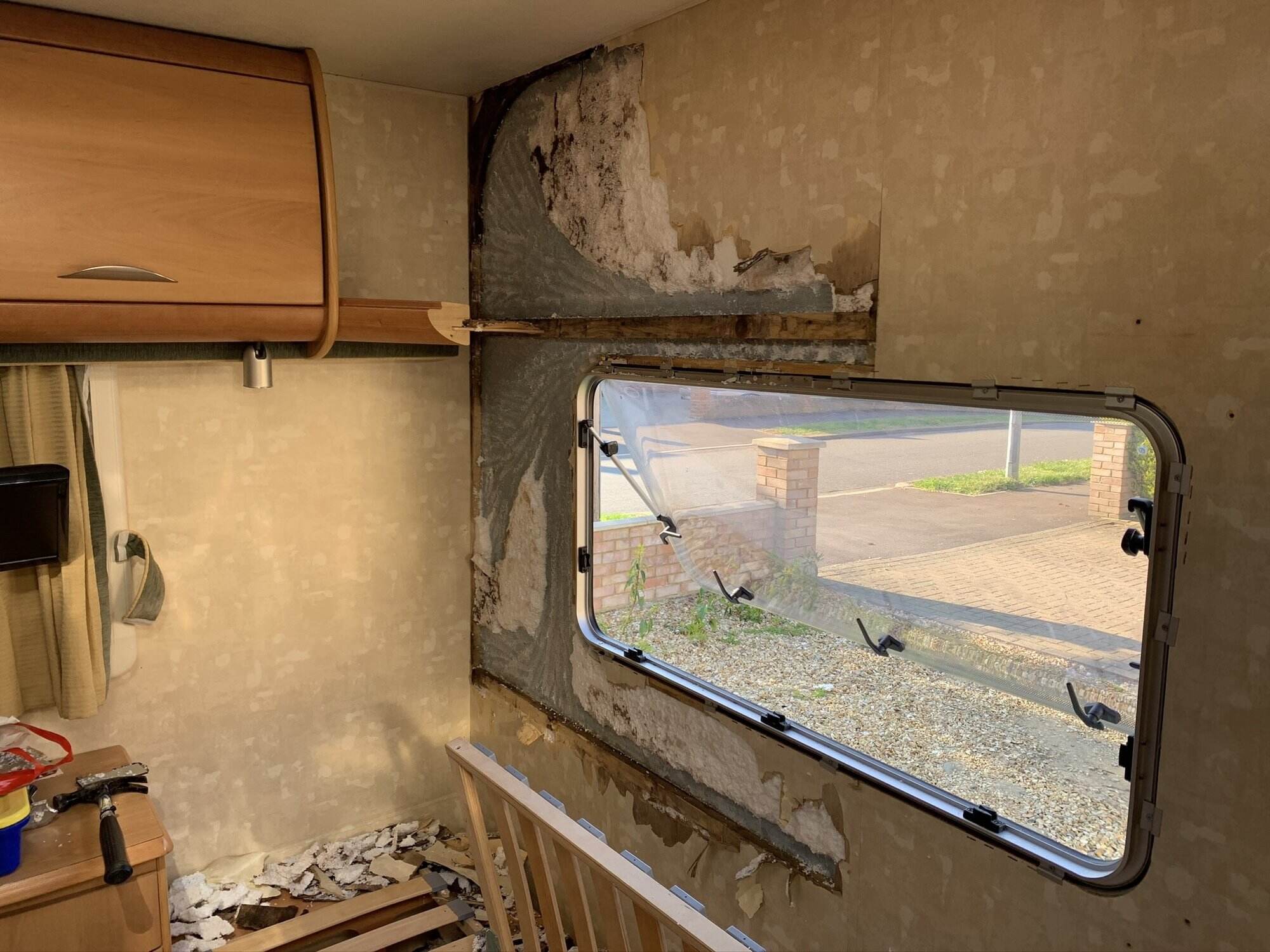 How-Much-Does-It-Cost-To-Repair-Damp-In-A-Caravan how-much-does-it-cost-to-repair-damp-in-a-caravan