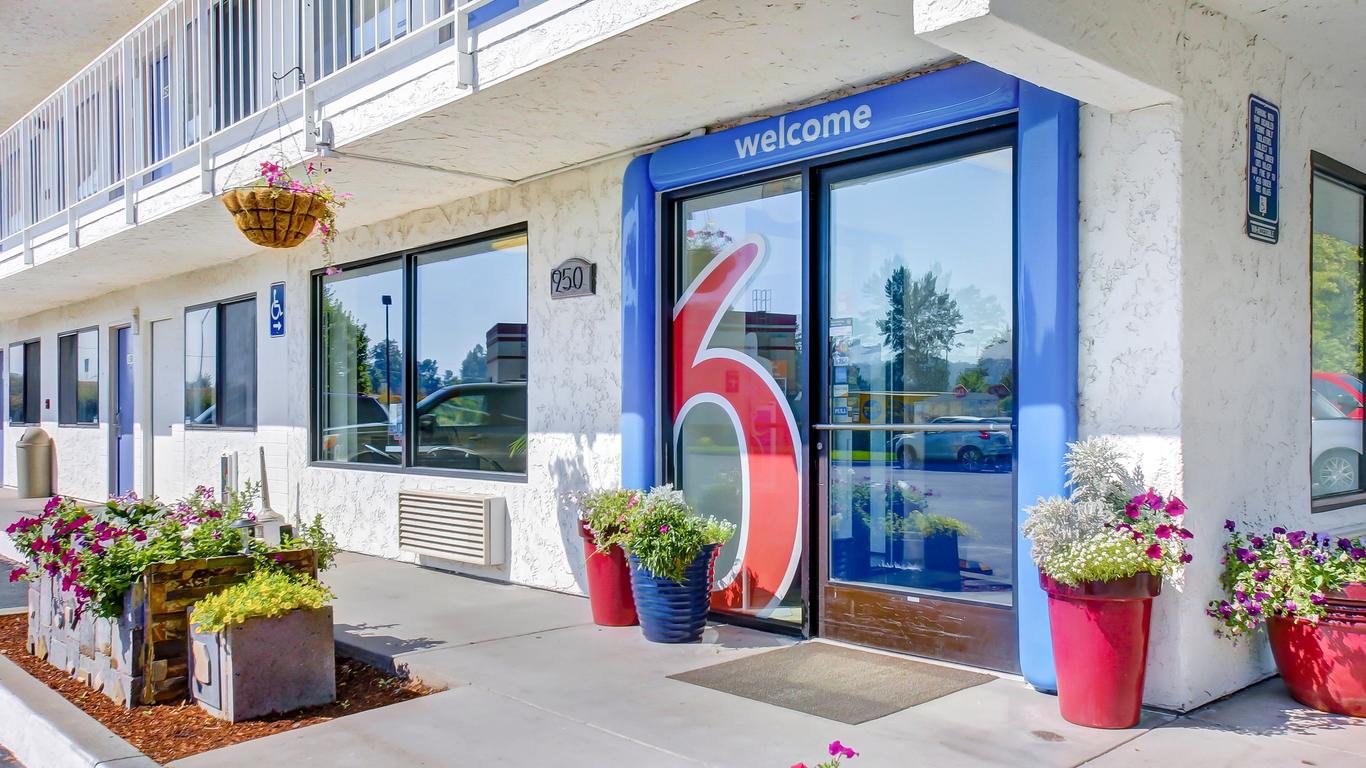 How-To-Connect-To-Motel-6-WiFi how-to-connect-to-motel-6-wifi