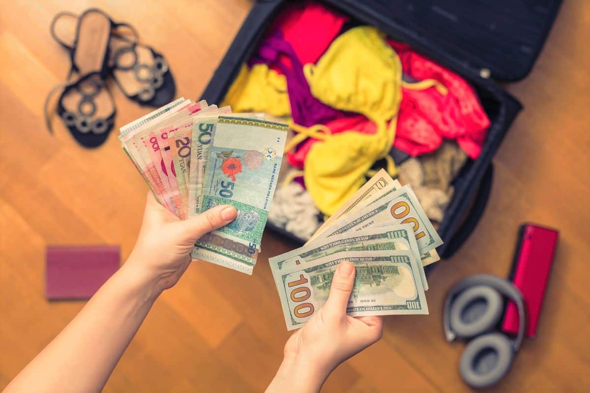 How-To-Hide-Your-Stuff-While-Backpacking how-to-hide-your-stuff-while-backpacking