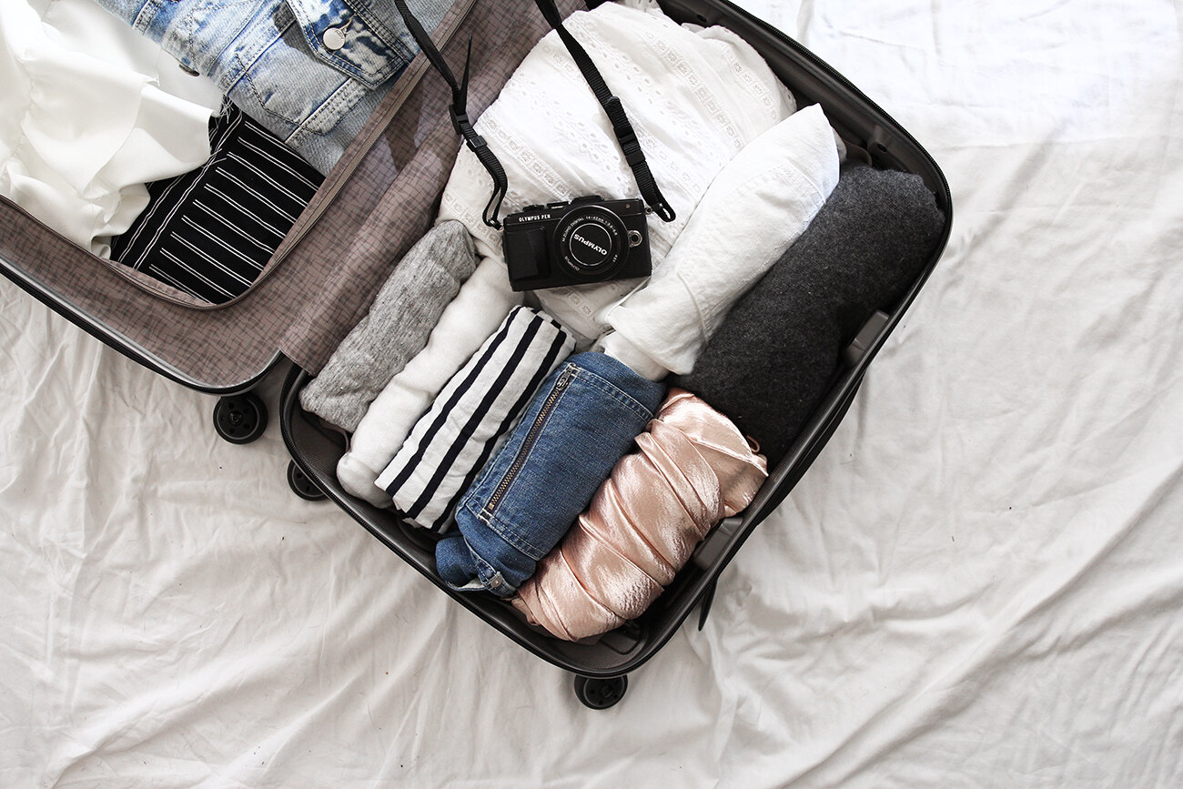 How To Pack For A Week Vacation | TouristSecrets