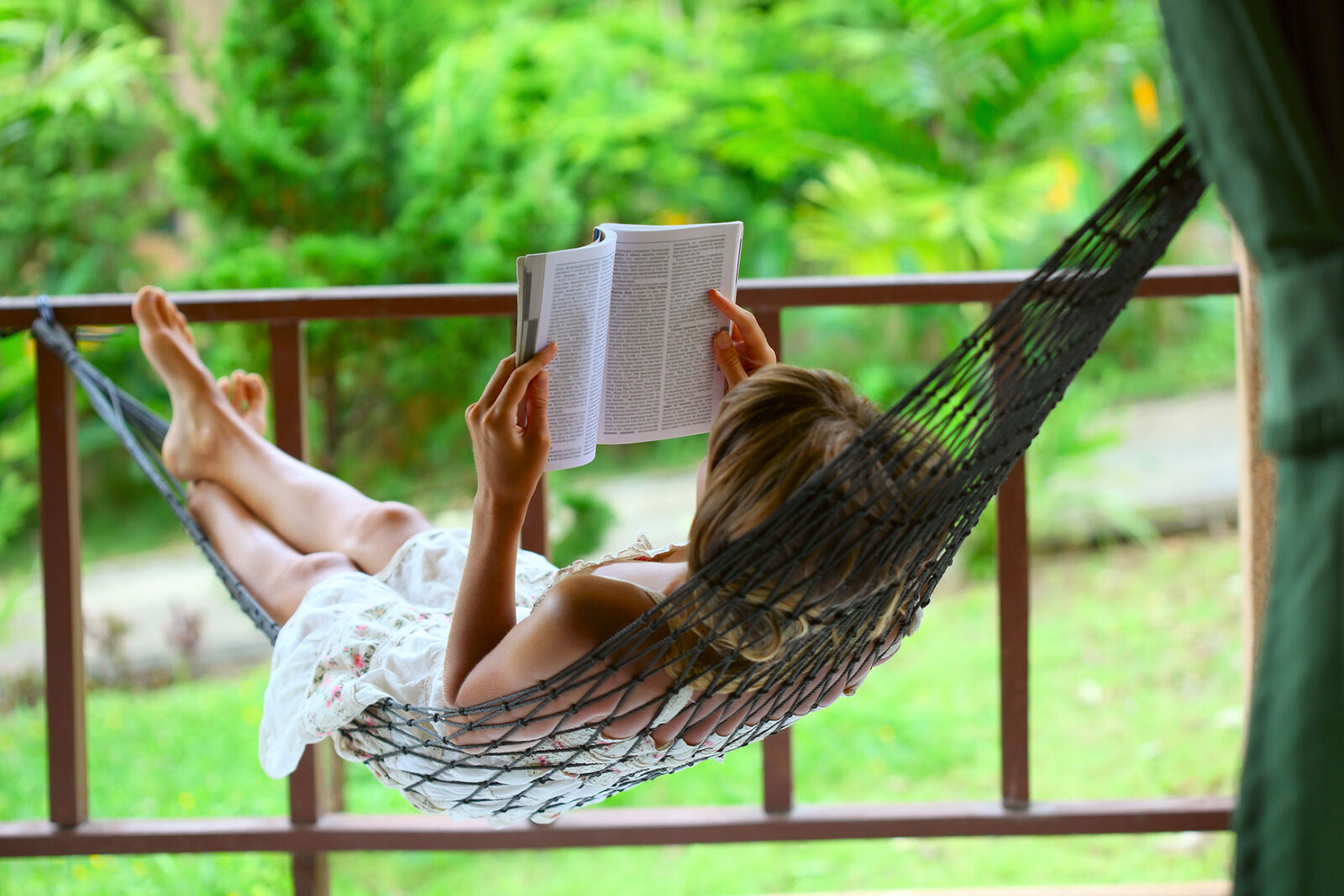 How-To-Relax-On-A-Staycation how-to-relax-on-a-staycation