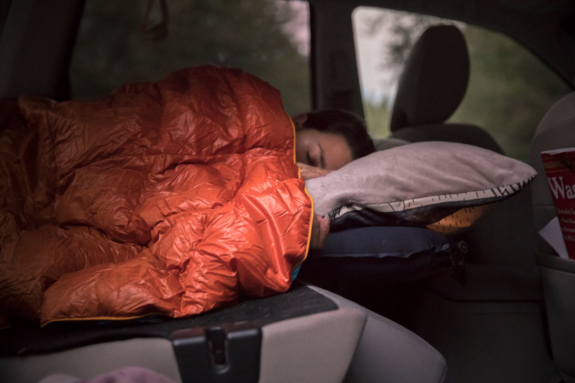 how-to-sleep-in-car-on-road-trip