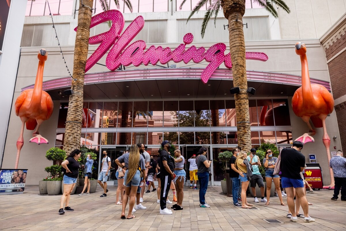 insiders-guide-to-staying-at-the-flamingo-las-vegas-tips-and-tricks