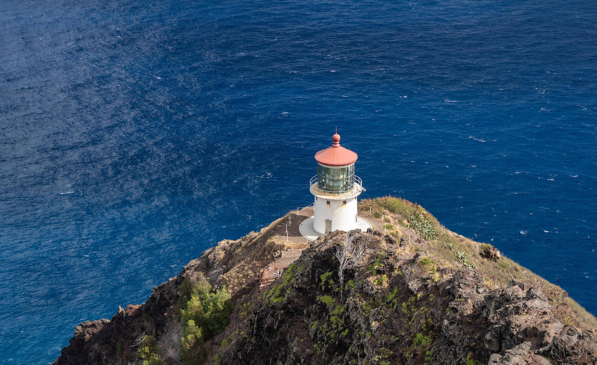 Makapu8217u-Point-Lighthouse-Trail-On-Oahu-Hawaii makapuu-point-lighthouse-trail-on-oahu-hawaii