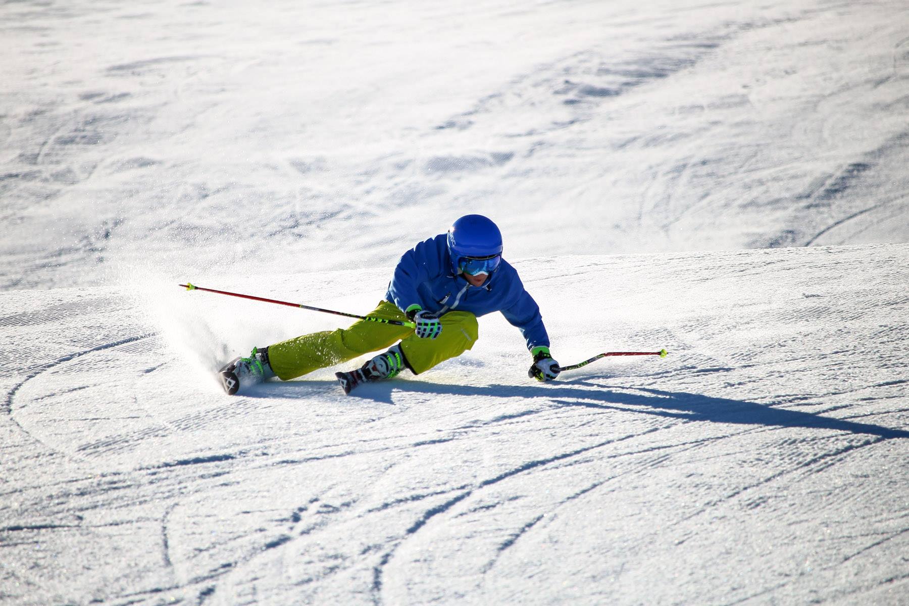 Mastering-The-Art-Of-Carving-In-Skiing mastering-the-art-of-carving-in-skiing