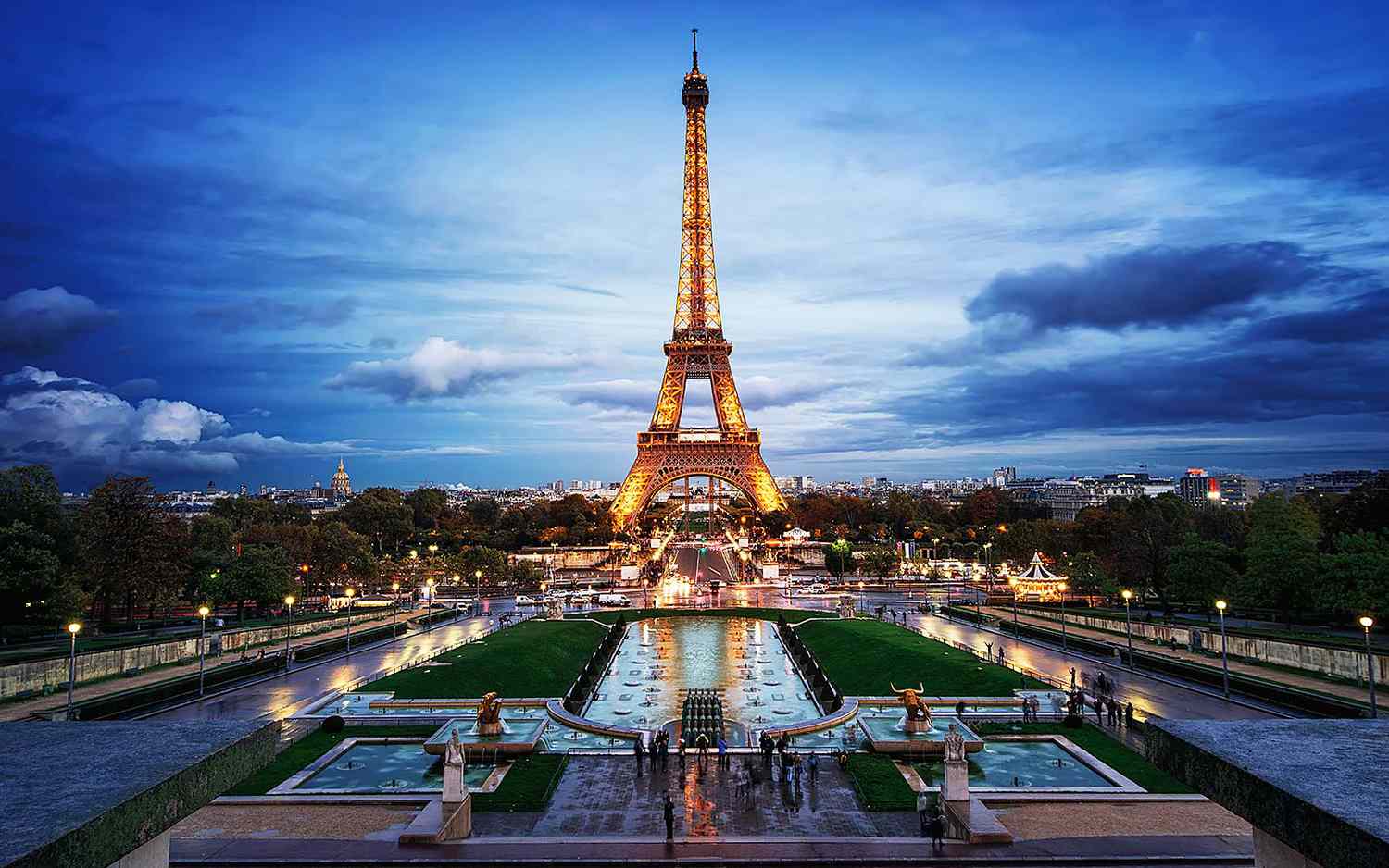 Paris-Is-NOT-A-Touristy-Destination-No-Place-Is paris-is-not-a-touristy-destination-no-place-is