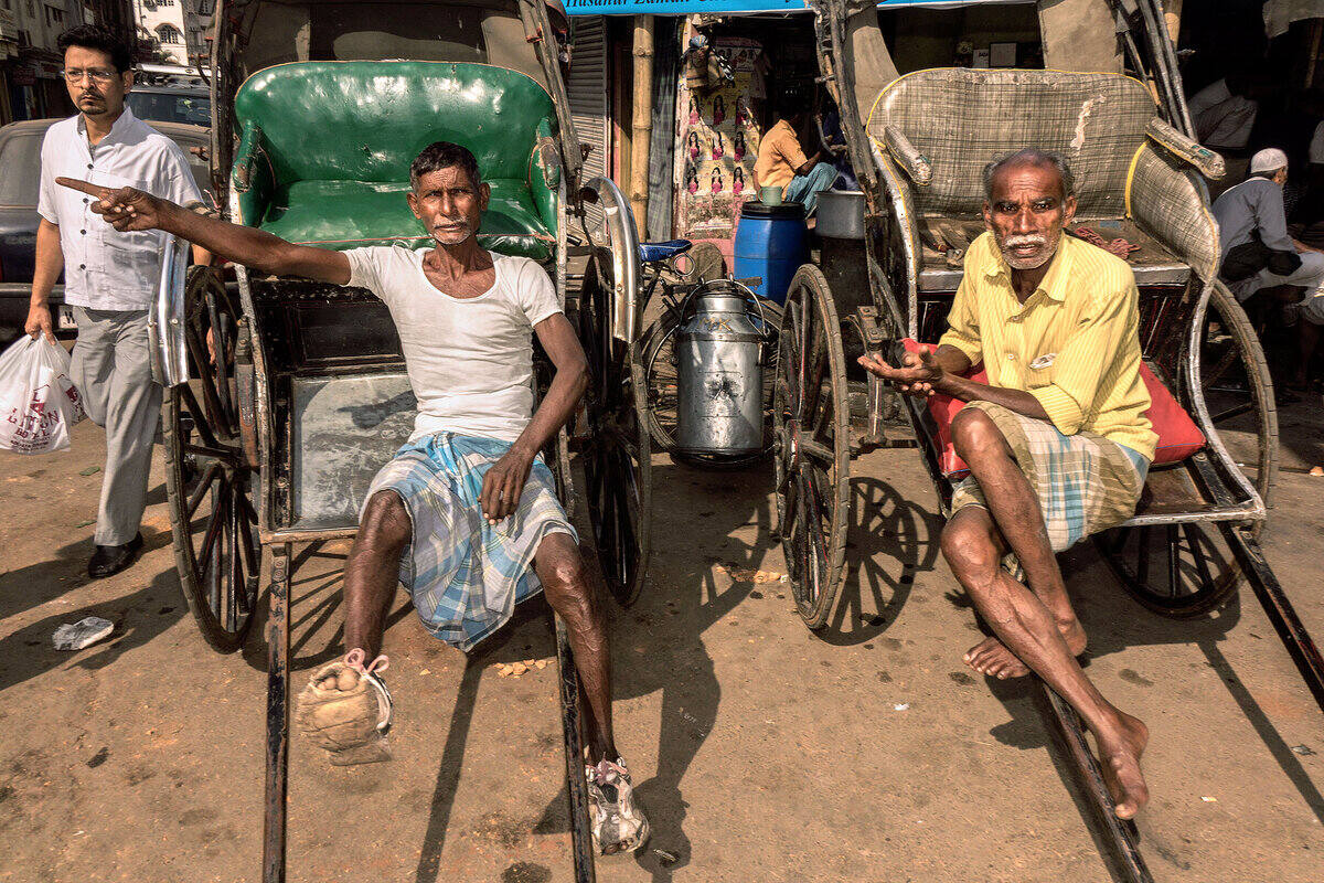 Rickshaw-Driver-Resting rickshaw-driver-resting