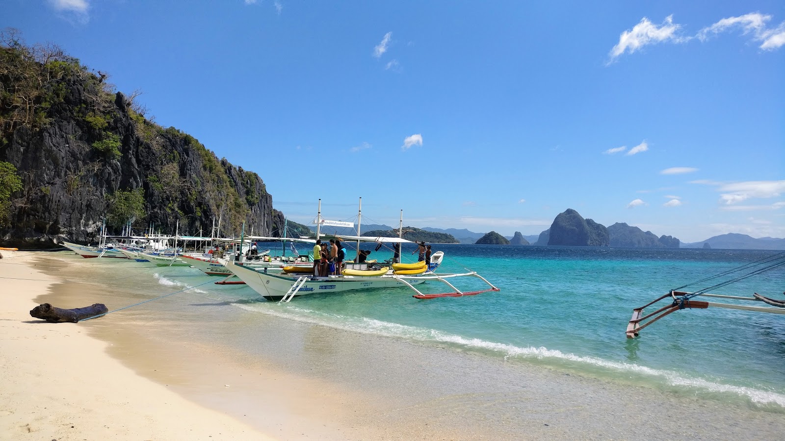 Seven-Commandos-Beach-In-El-Nido-Palawan-Complete-Guide seven-commandos-beach-in-el-nido-palawan-complete-guide