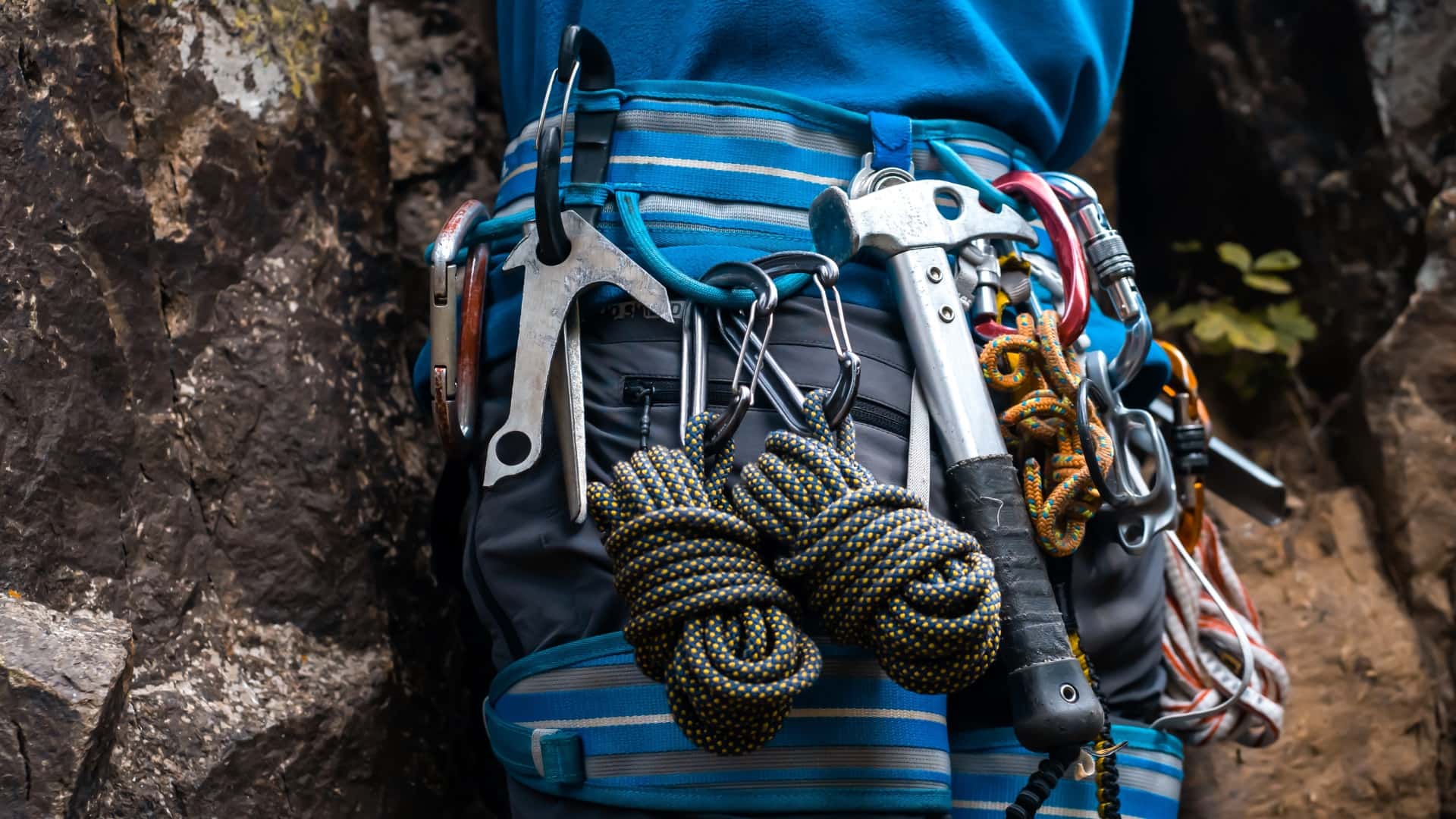 shopping-for-mountaineering-gear-where-to-find-quality-products