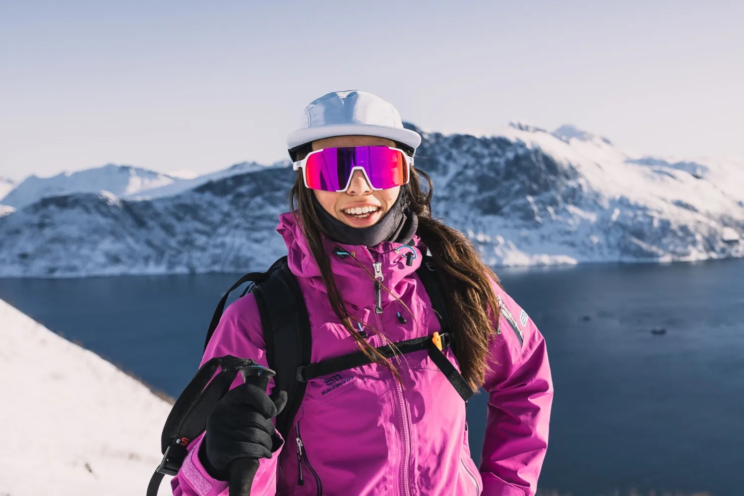 Skiing-Sunglasses-The-Best-Options-For-Sunny-Slopes skiing-sunglasses-the-best-options-for-sunny-slopes