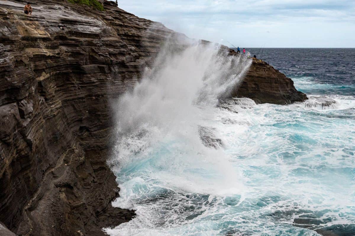 Spitting-Cave-Cliff-Jumping-Spot-On-Oahu-Hawaii spitting-cave-cliff-jumping-spot-on-oahu-hawaii