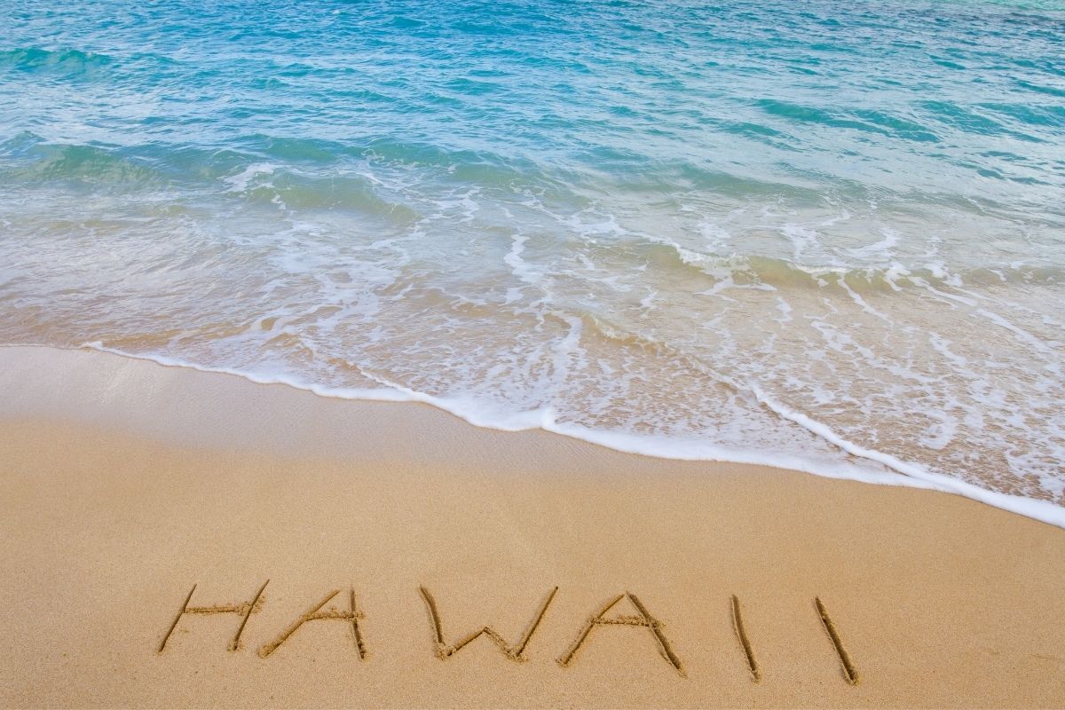 the-hawaii-packing-list-what-to-pack-for-hawaii-and-why