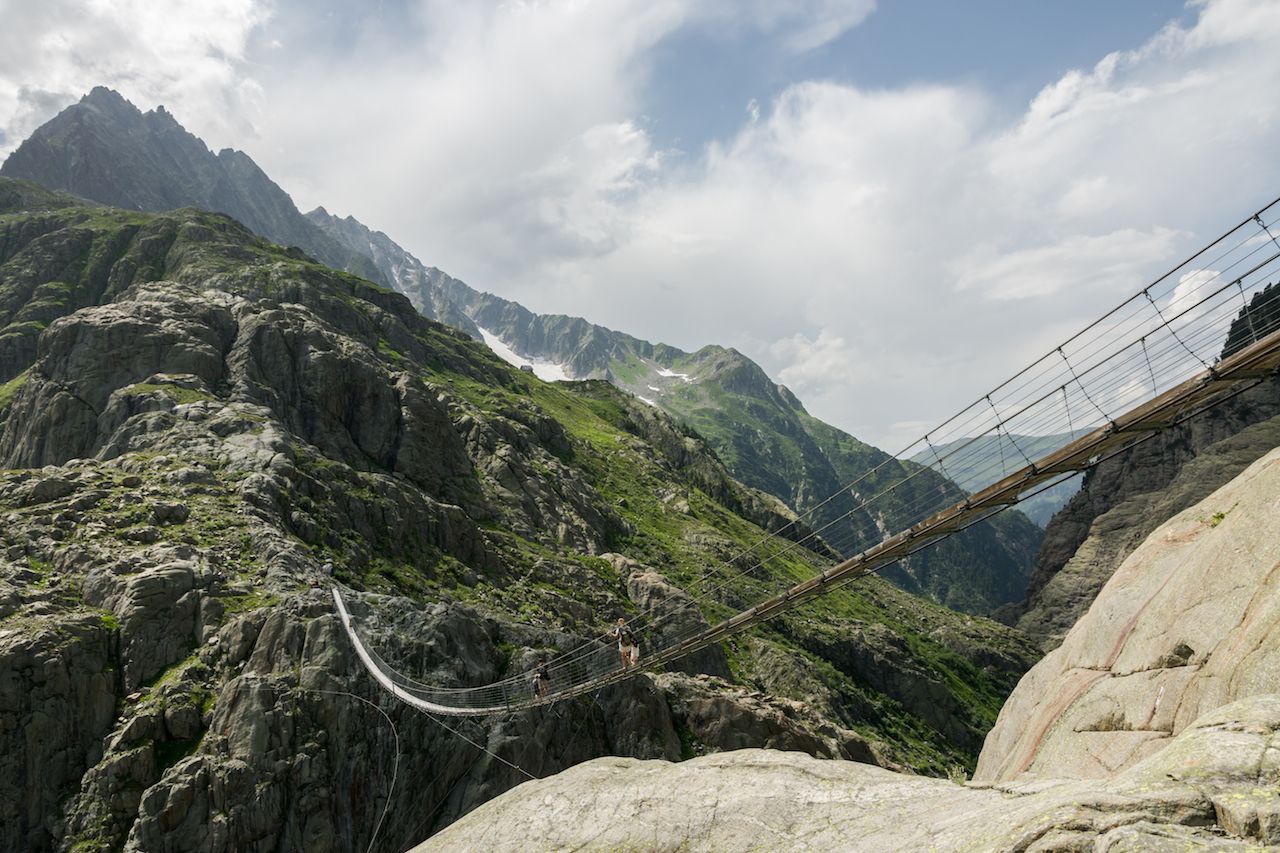 Trift-Bridge-Hike-Suspension-Bridge-038-Trift-Hut trift-bridge-hike-suspension-bridge-trift-hut