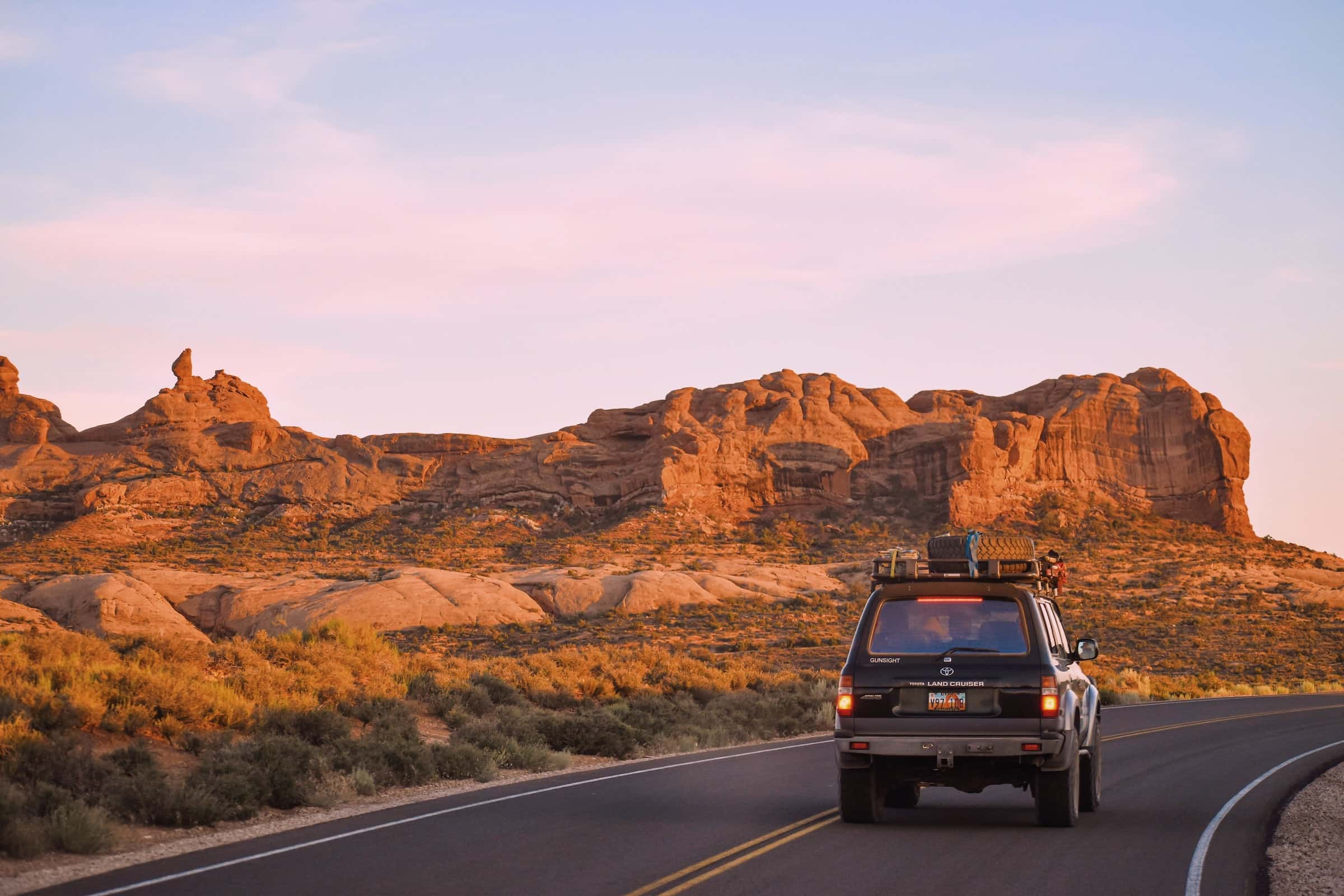 usa-road-trip-discovering-arizona-and-utahs-national-parks-by-car