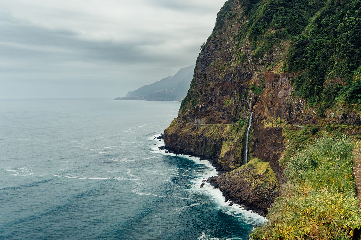Véu-Da-Noiva-Waterfall-Viewpoint-On-Madeira-Island veu-da-noiva-waterfall-viewpoint-on-madeira-island