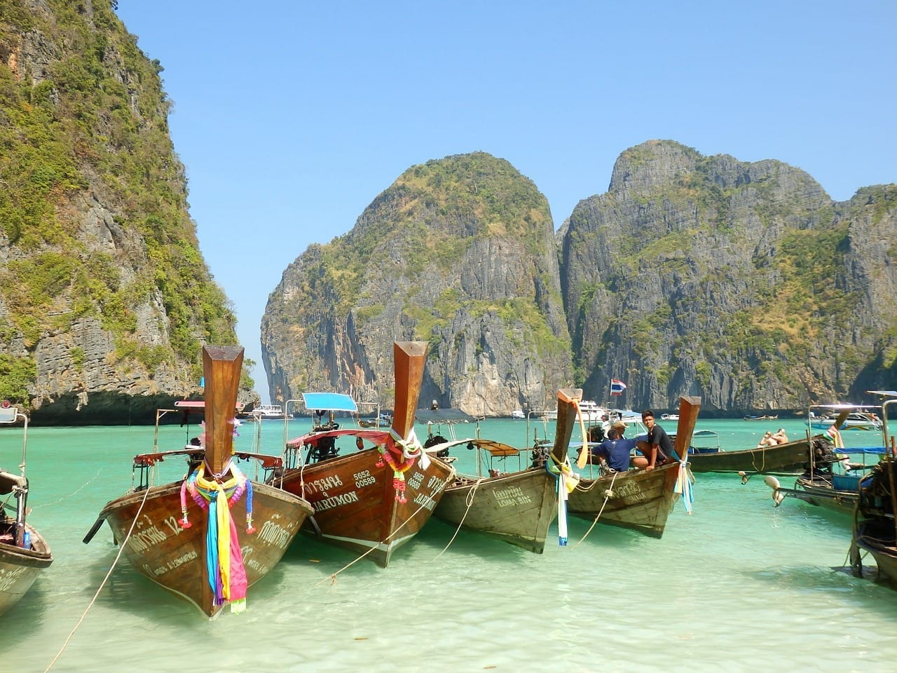 Visiting-Ko-Phi-Phi-The-Most-Overrated-Island-In-Thailand visiting-ko-phi-phi-the-most-overrated-island-in-thailand