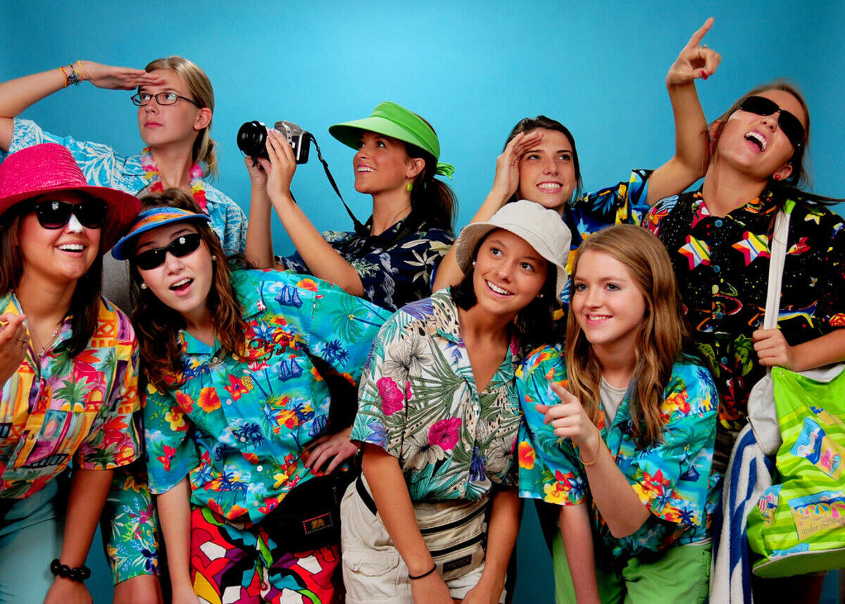 what-does-a-tacky-tourist-look-like