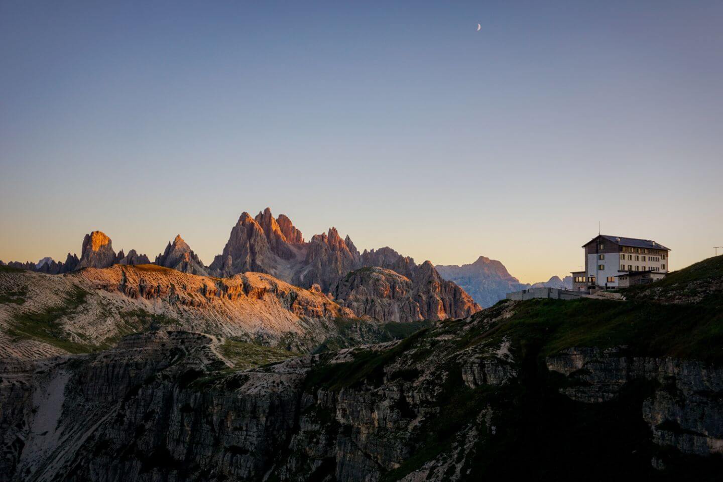 what-to-know-about-rifugios-in-the-dolomites-italian-mountain-huts