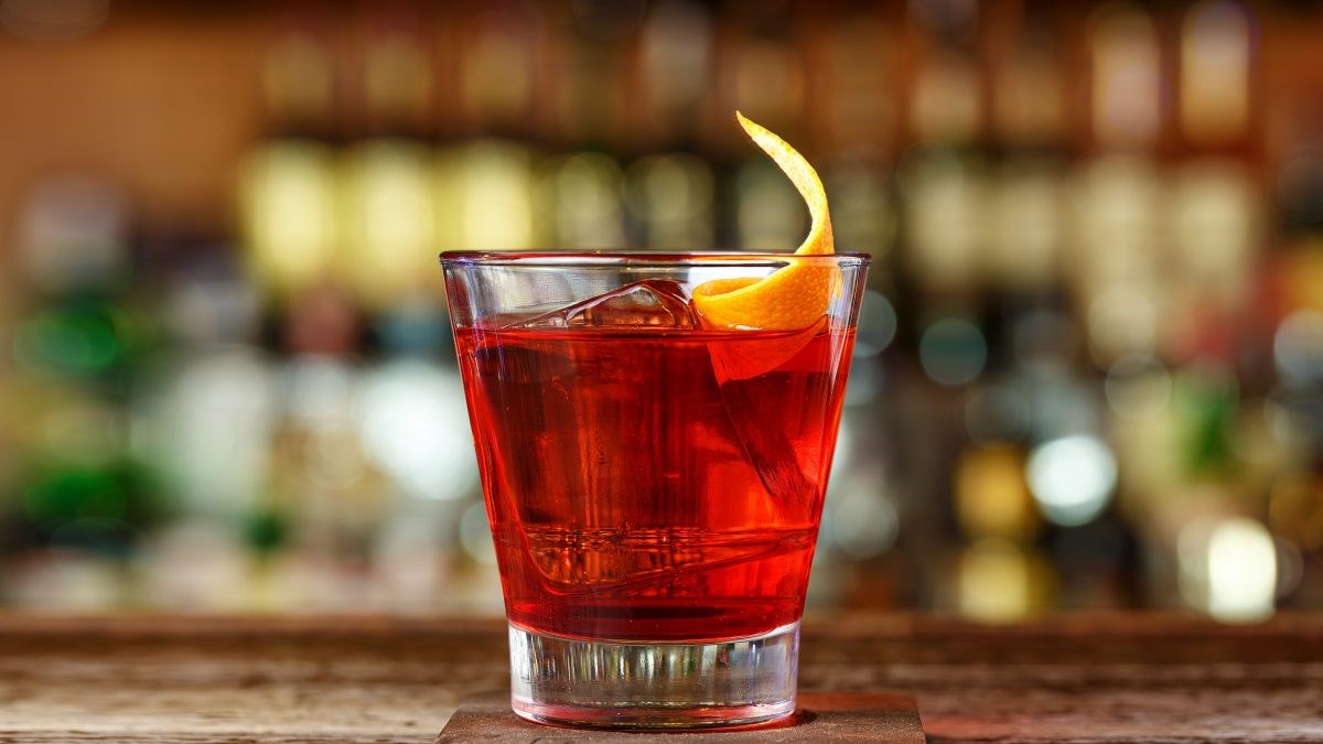 Where-To-Drink-In-Tuscany-If-For-Some-Reason-You-Don8217t-Like-Wine where-to-drink-in-tuscany-if-for-some-reason-you-dont-like-wine