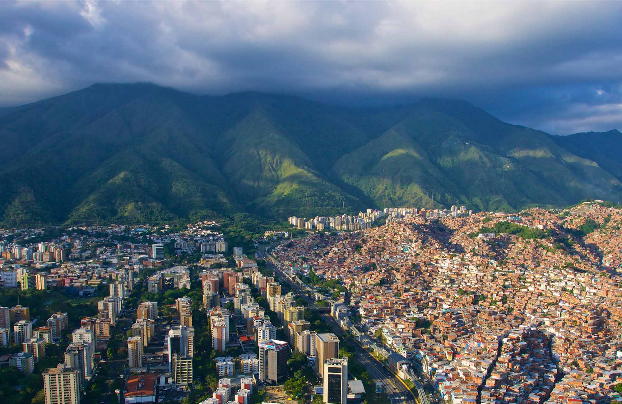 which-countries-border-venezuela