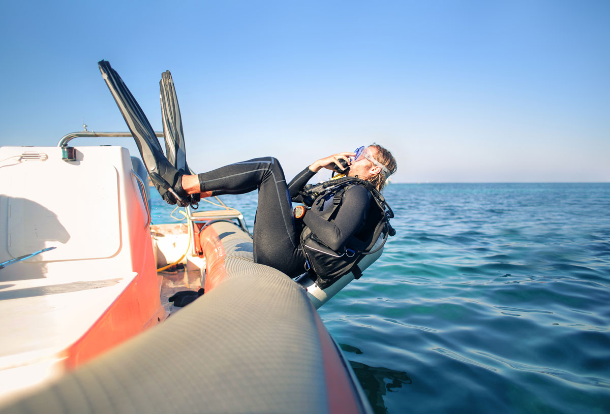 Why-Do-You-Fall-Backwards-When-Scuba-Diving why-do-you-fall-backwards-when-scuba-diving