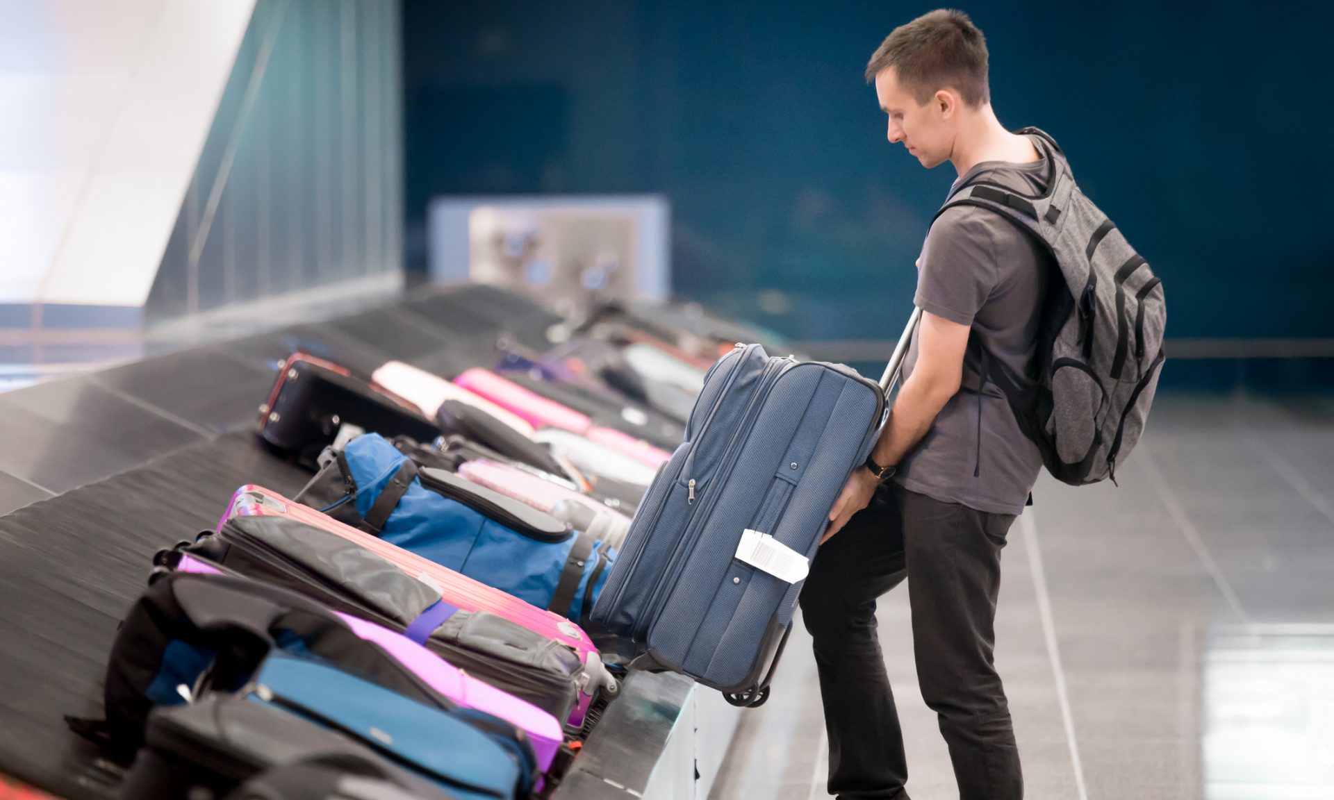 Do-I-Need-To-Get-My-Checked-Luggage-When-There-Is-A-Stopover do-i-need-to-get-my-checked-luggage-when-there-is-a-stopover
