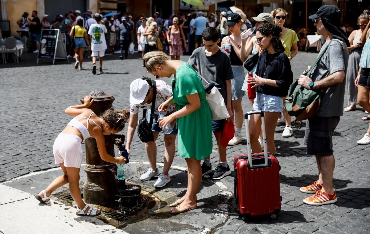 How-Are-Heat-Waves-Changing-Tourism how-are-heat-waves-changing-tourism
