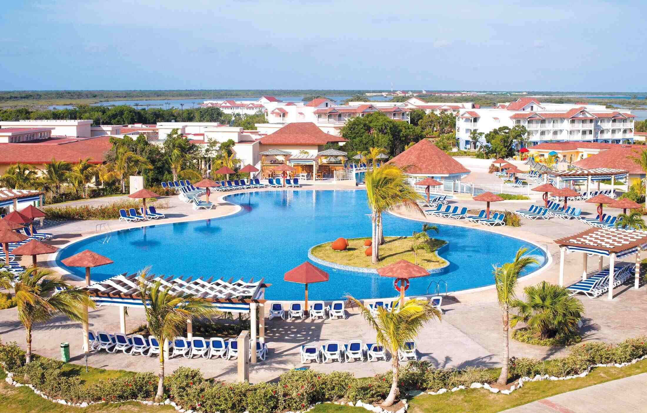 How-Far-Is-Memories-Flamenco-Beach-Resort-From-The-Airport how-far-is-memories-flamenco-beach-resort-from-the-airport