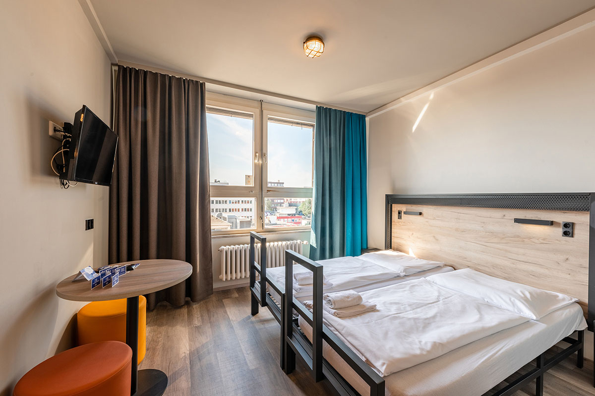How-Far-Is-Reininghausstrasse-66-Graz-AU-From-Hostel-A038O-Graz-Hauptbahnhof how-far-is-reininghausstrasse-66-graz-au-from-hostel-ao-graz-hauptbahnhof