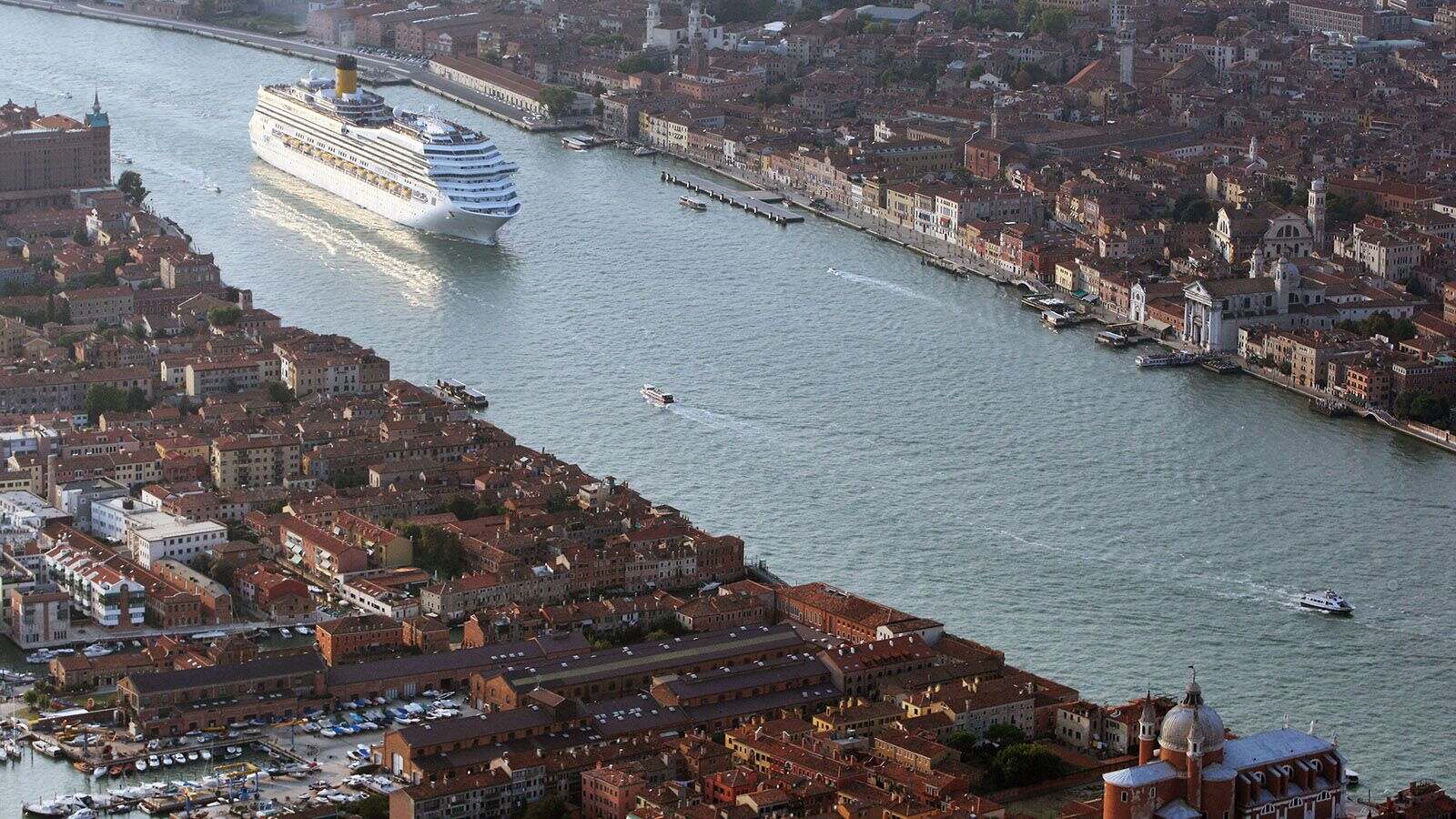 How-Far-Is-The-Cruise-Port-From-Venice how-far-is-the-cruise-port-from-venice