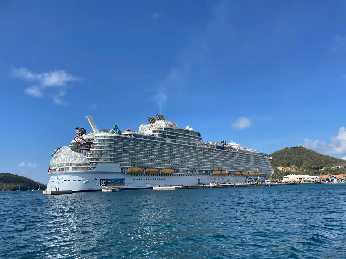 How-Long-Does-It-Take-To-Stop-A-Cruise-Ship how-long-does-it-take-to-stop-a-cruise-ship