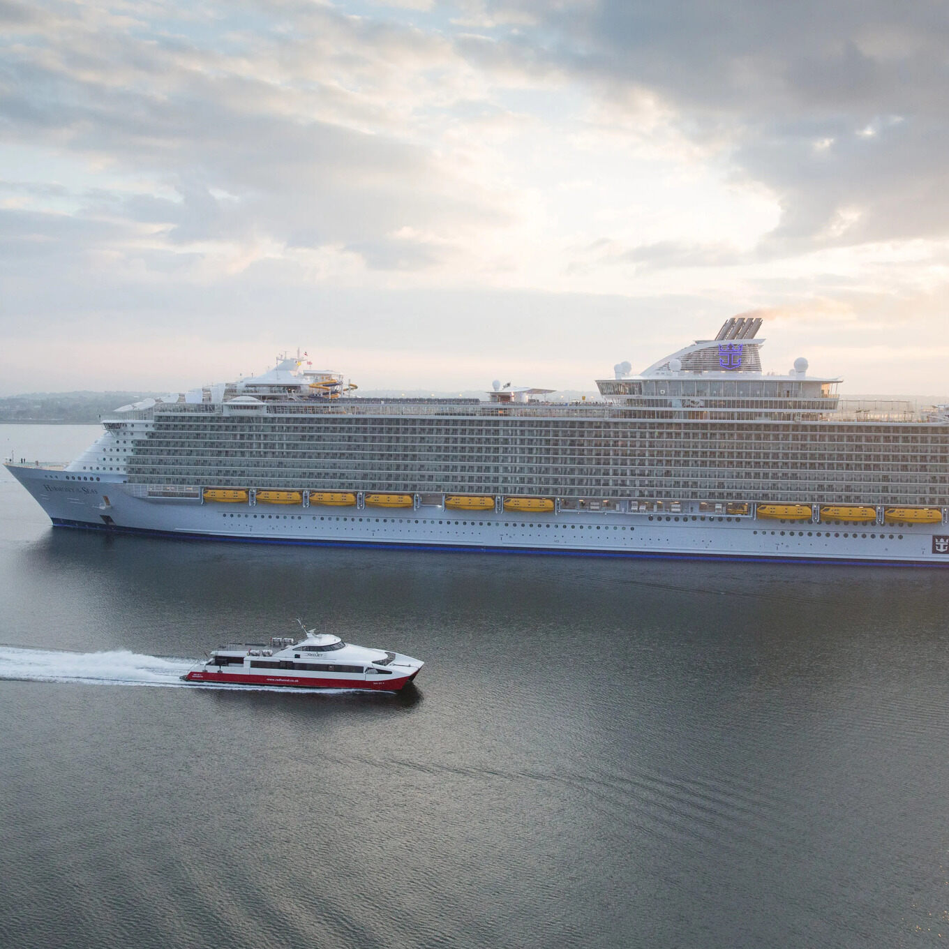 How-Long-Is-A-Modern-Day-Cruise-Ship how-long-is-a-modern-day-cruise-ship