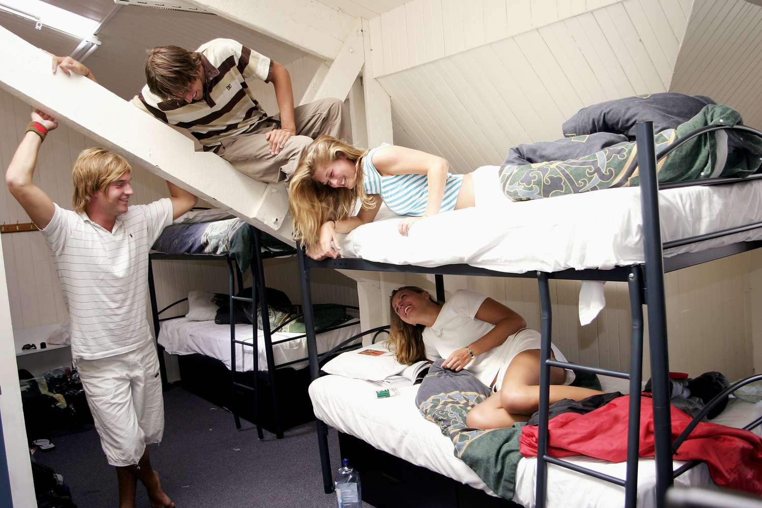 how-long-you-may-stay-in-hostel-in-ca