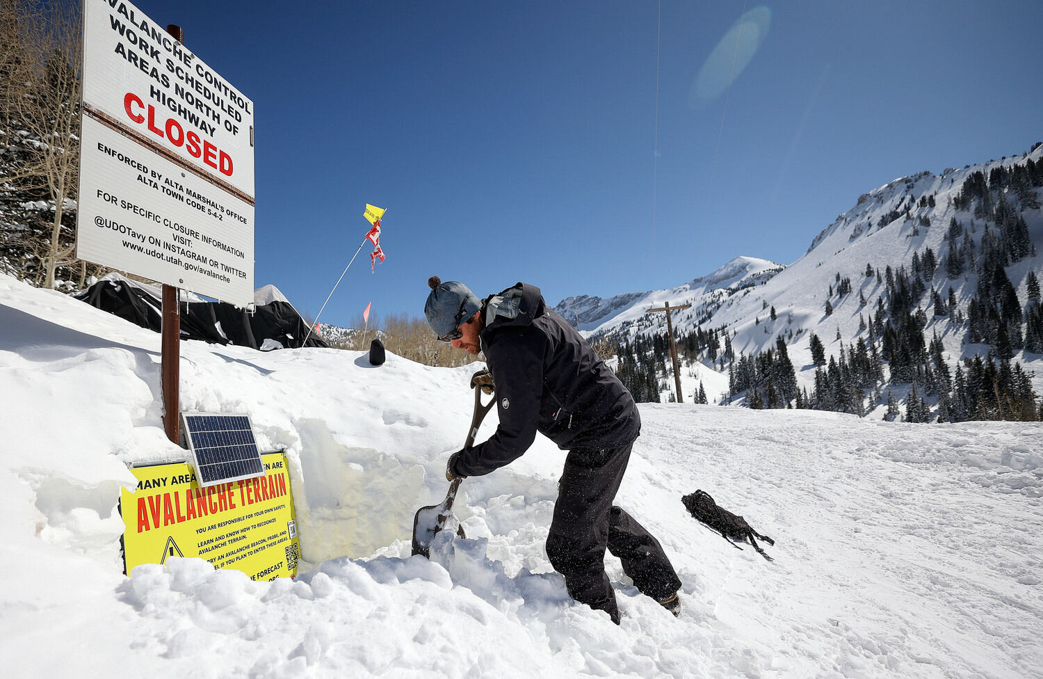 How-Many-Inches-Of-Snow-At-Alta-Ski-Resort how-many-inches-of-snow-at-alta-ski-resort
