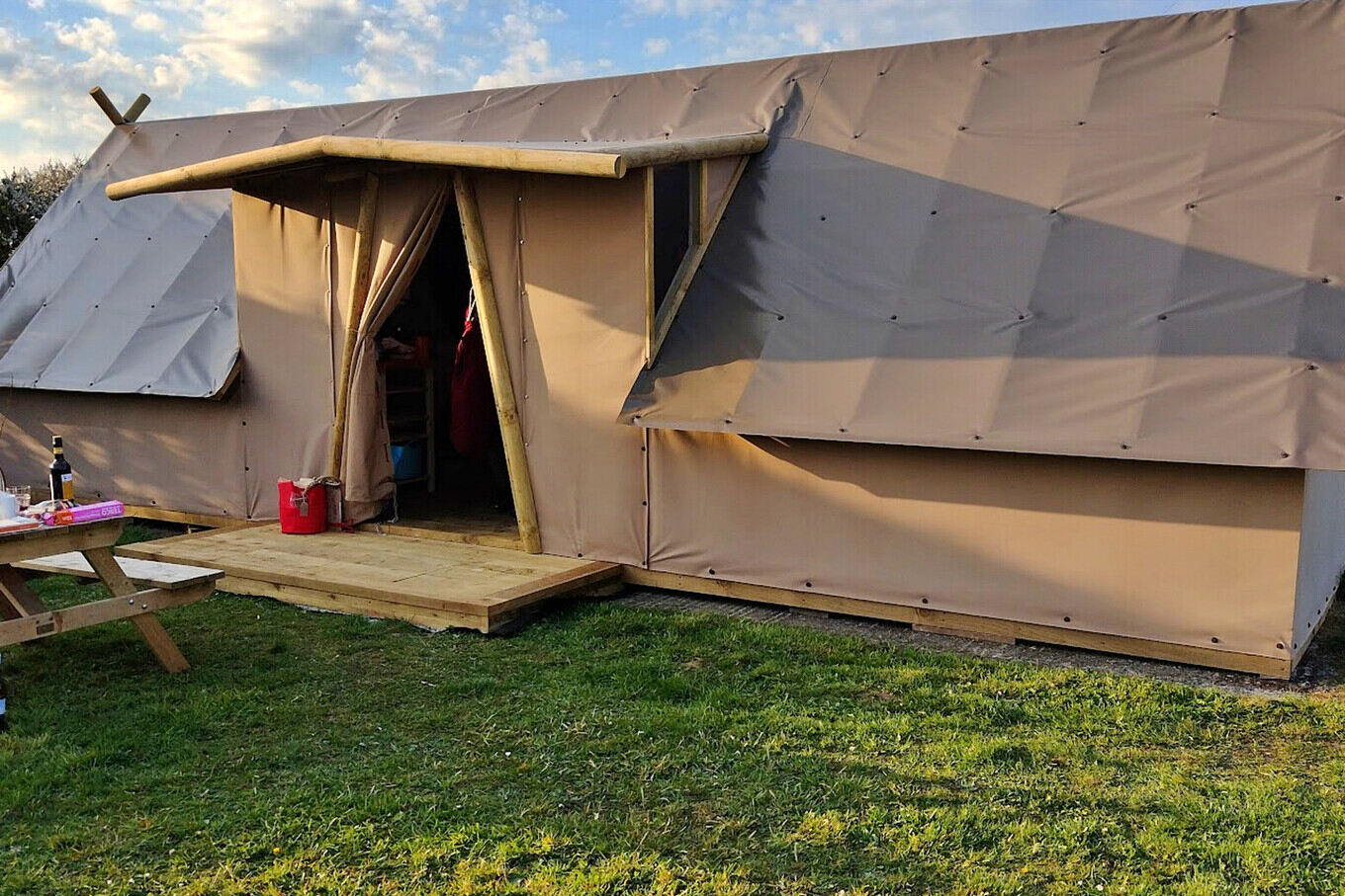 How-Many-Longhouses-In-One-Campsite how-many-longhouses-in-one-campsite
