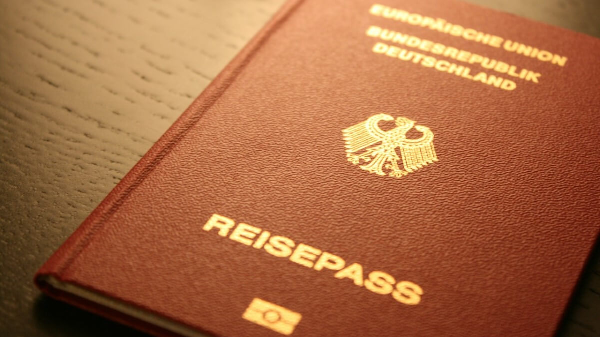How-Many-Migrants-Have-A-German-Austrian-Or-Swiss-Passport how-many-migrants-have-a-german-austrian-or-swiss-passport