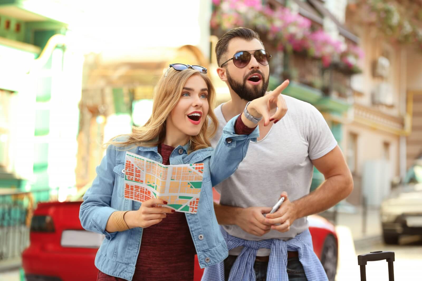 How-Much-Does-A-Tour-Guide-Make how-much-does-a-tour-guide-make