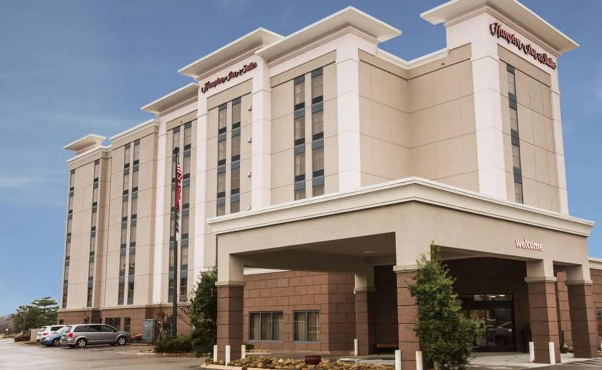 How-Old-Do-You-Have-To-Be-To-Work-At-Hampton-Inn how-old-do-you-have-to-be-to-work-at-hampton-inn