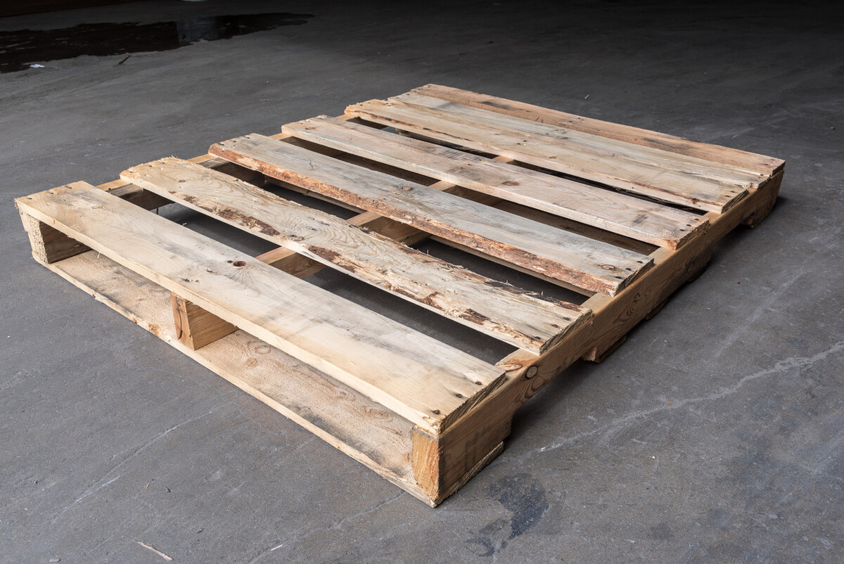 How-To-Build-A-Picnic-Table-From-Pallets how-to-build-a-picnic-table-from-pallets