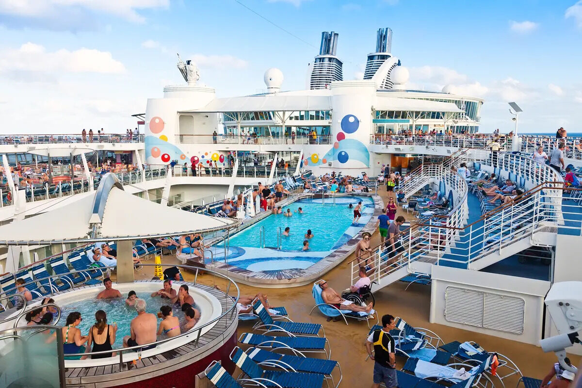 how-to-find-out-how-full-a-cruise-ship-is