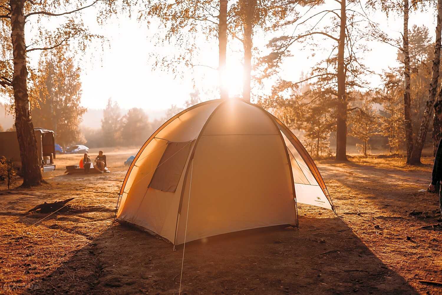 mastering-the-art-of-tent-folding-camping-tips-and-tricks
