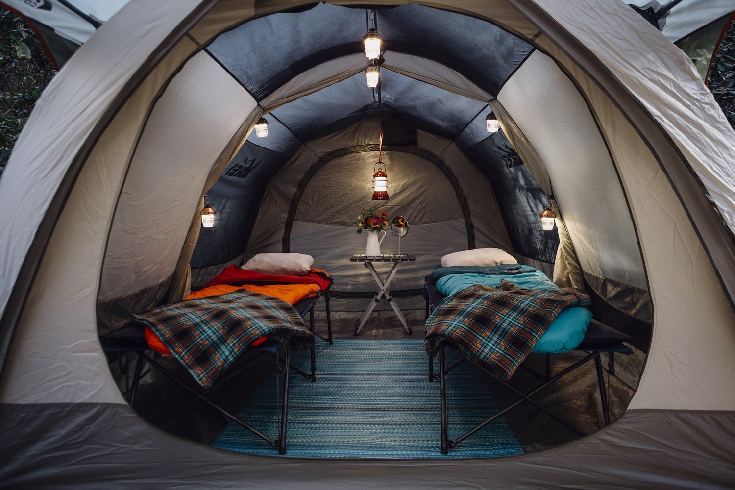 Powering-Up-In-Nature-How-To-Get-Electricity-While-Camping powering-up-in-nature-how-to-get-electricity-while-camping