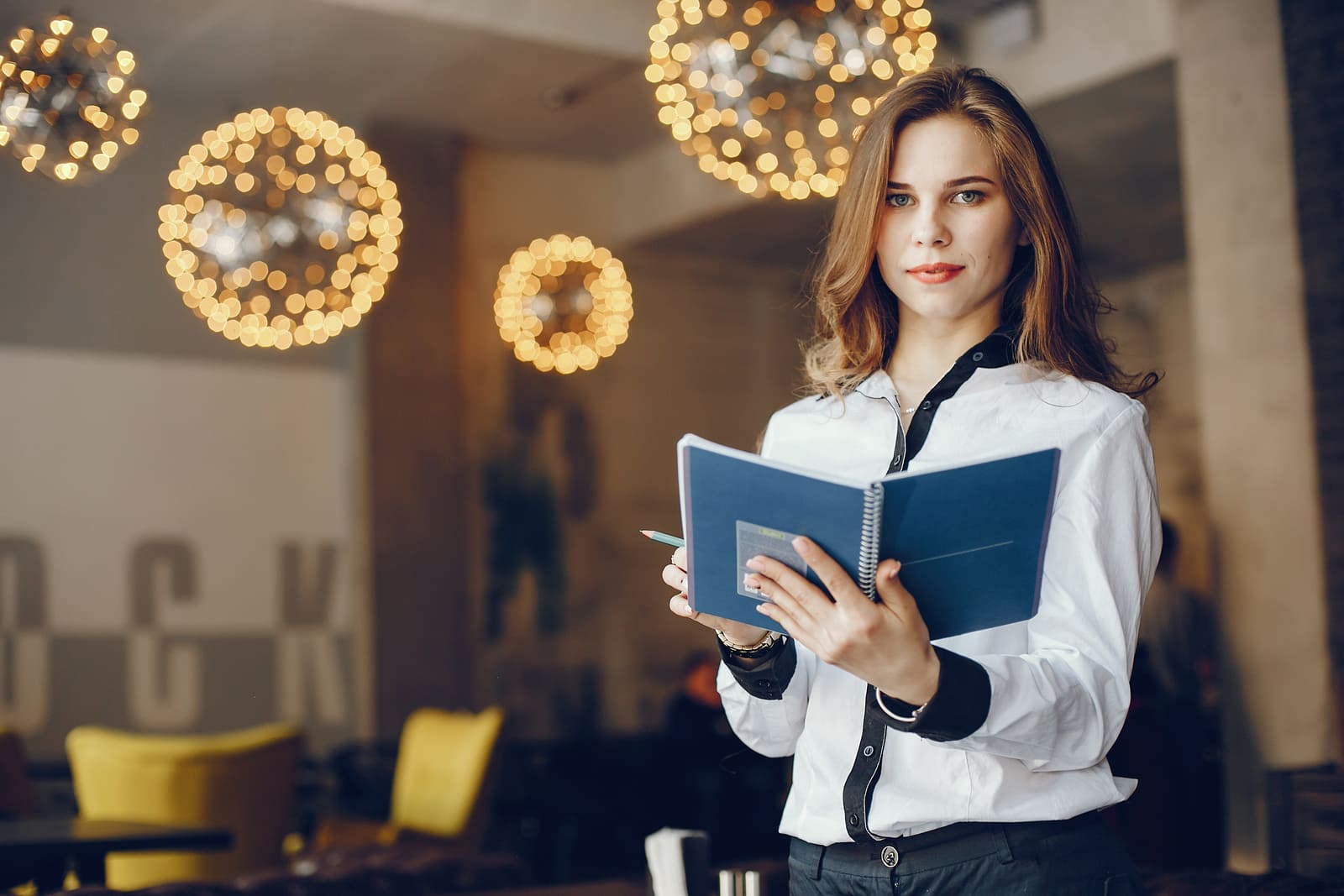what-are-some-advantages-of-being-a-hotel-manager