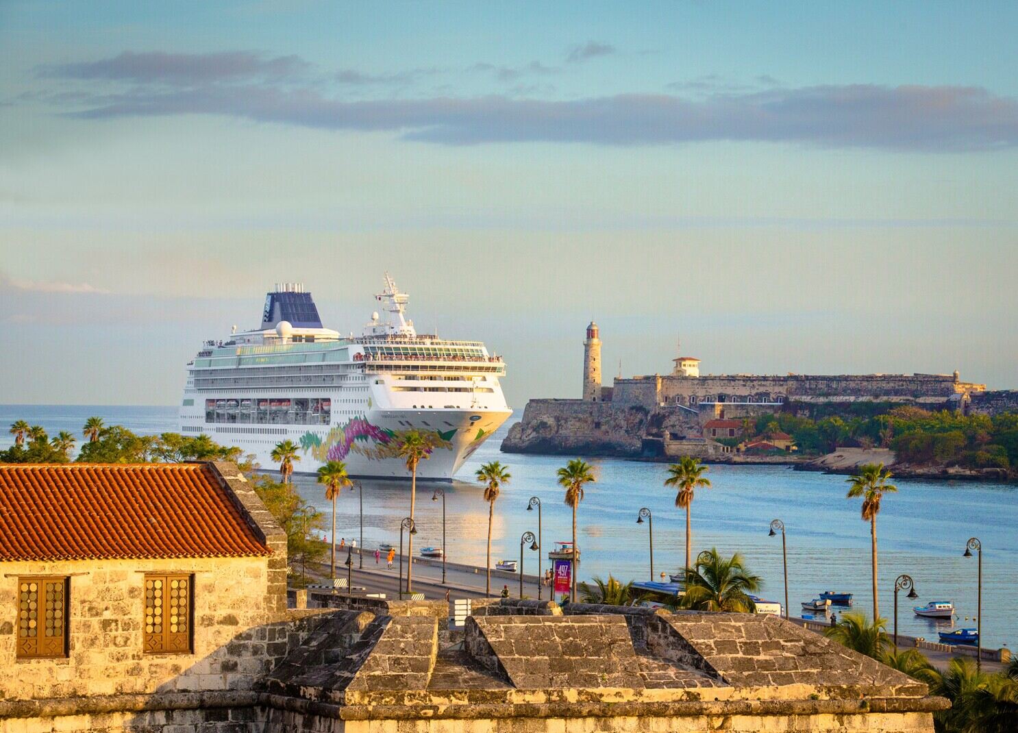 what-cruise-ship-is-going-to-cuba
