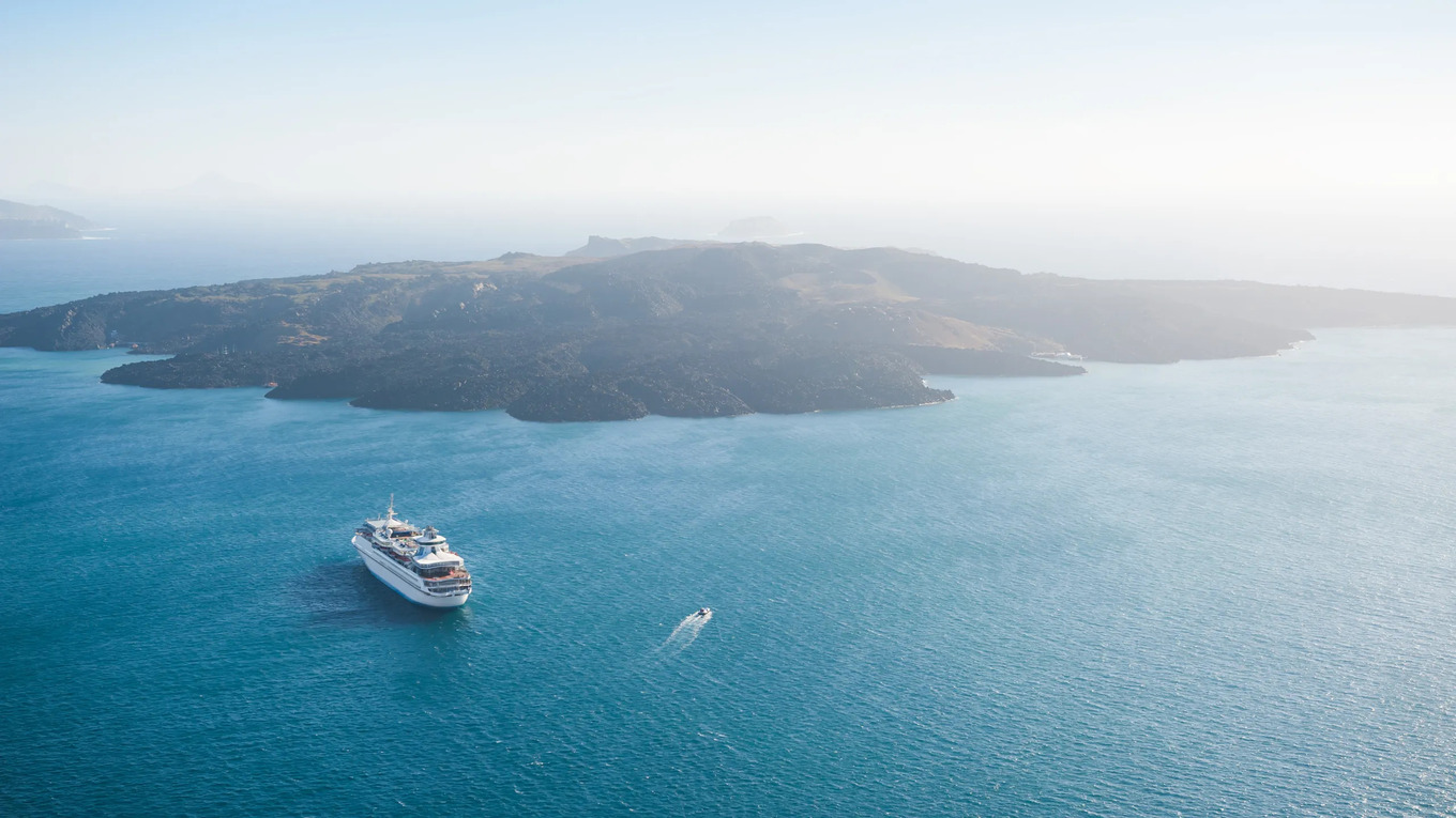 What-Happens-If-Your-Cruise-Ship-Leaves-You-In-Another-Country what-happens-if-your-cruise-ship-leaves-you-in-another-country