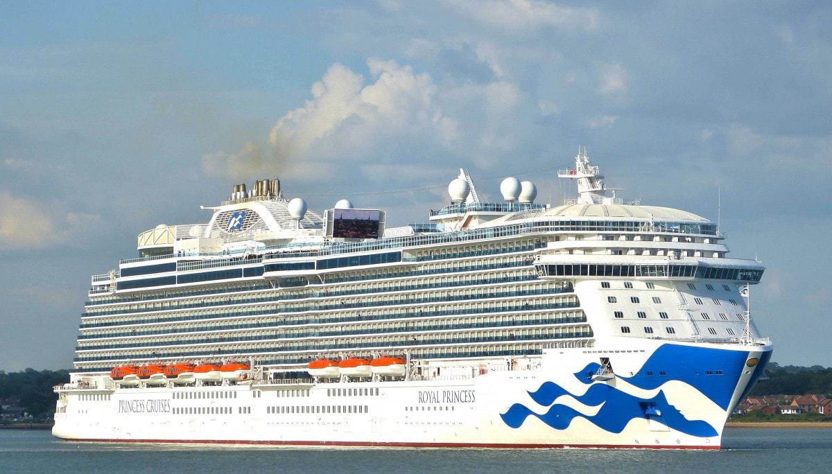 What-Happens-When-Someone-Dies-On-A-Cruise-Ship what-happens-when-someone-dies-on-a-cruise-ship