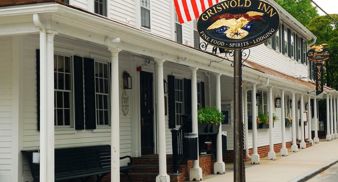 What-Is-The-Oldest-Running-Inn-In-America what-is-the-oldest-running-inn-in-america